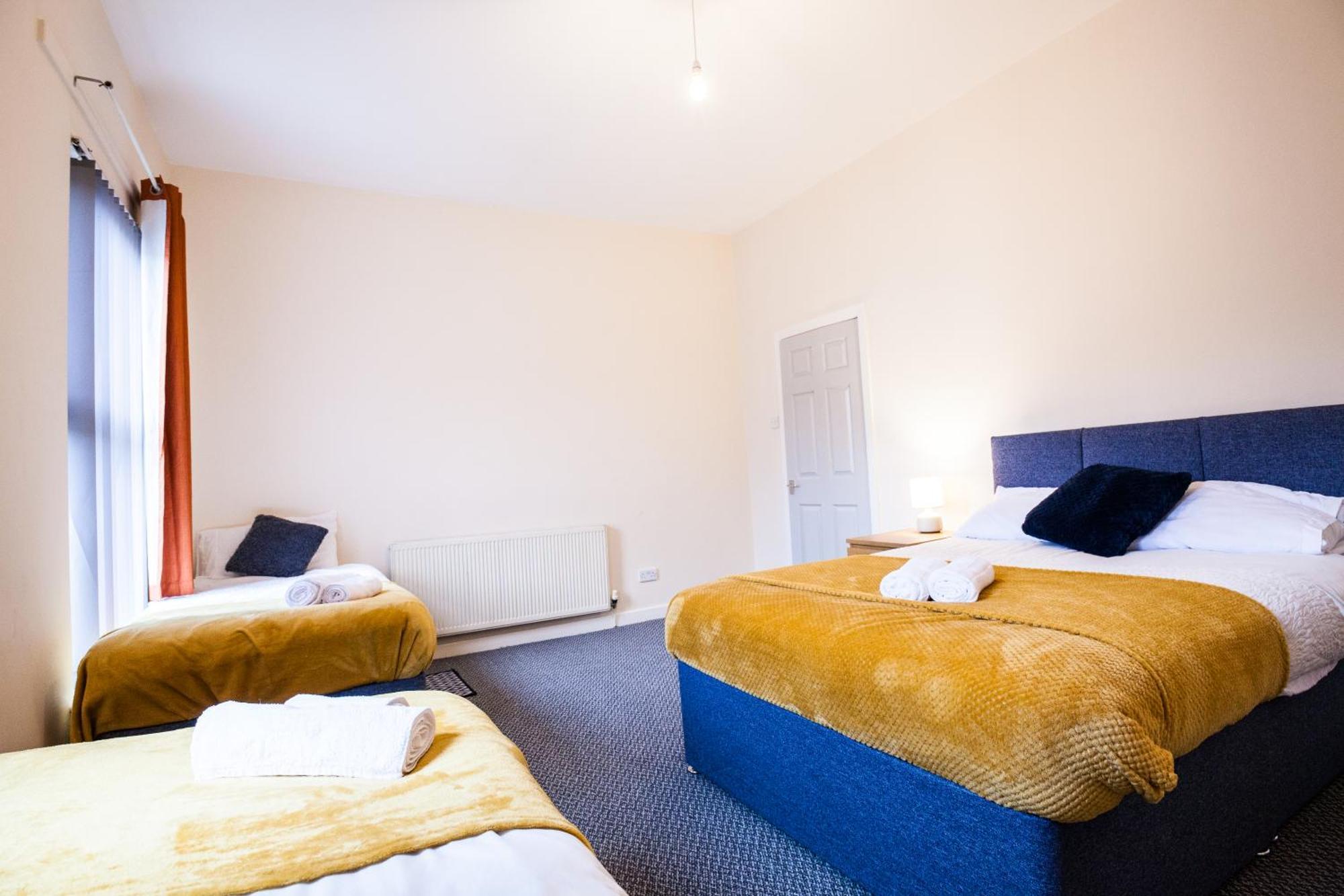 Divine Accommodation Liverpool Exterior photo