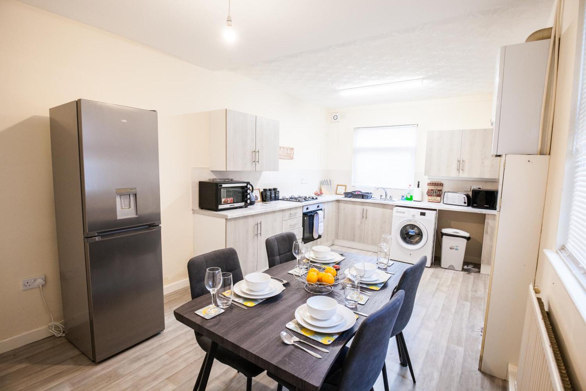 Divine Accommodation Liverpool Exterior photo